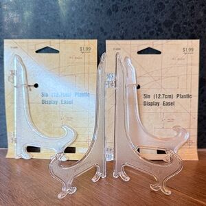 Set of 5 BRAND NEW Clear 5” Plastic Display Easels